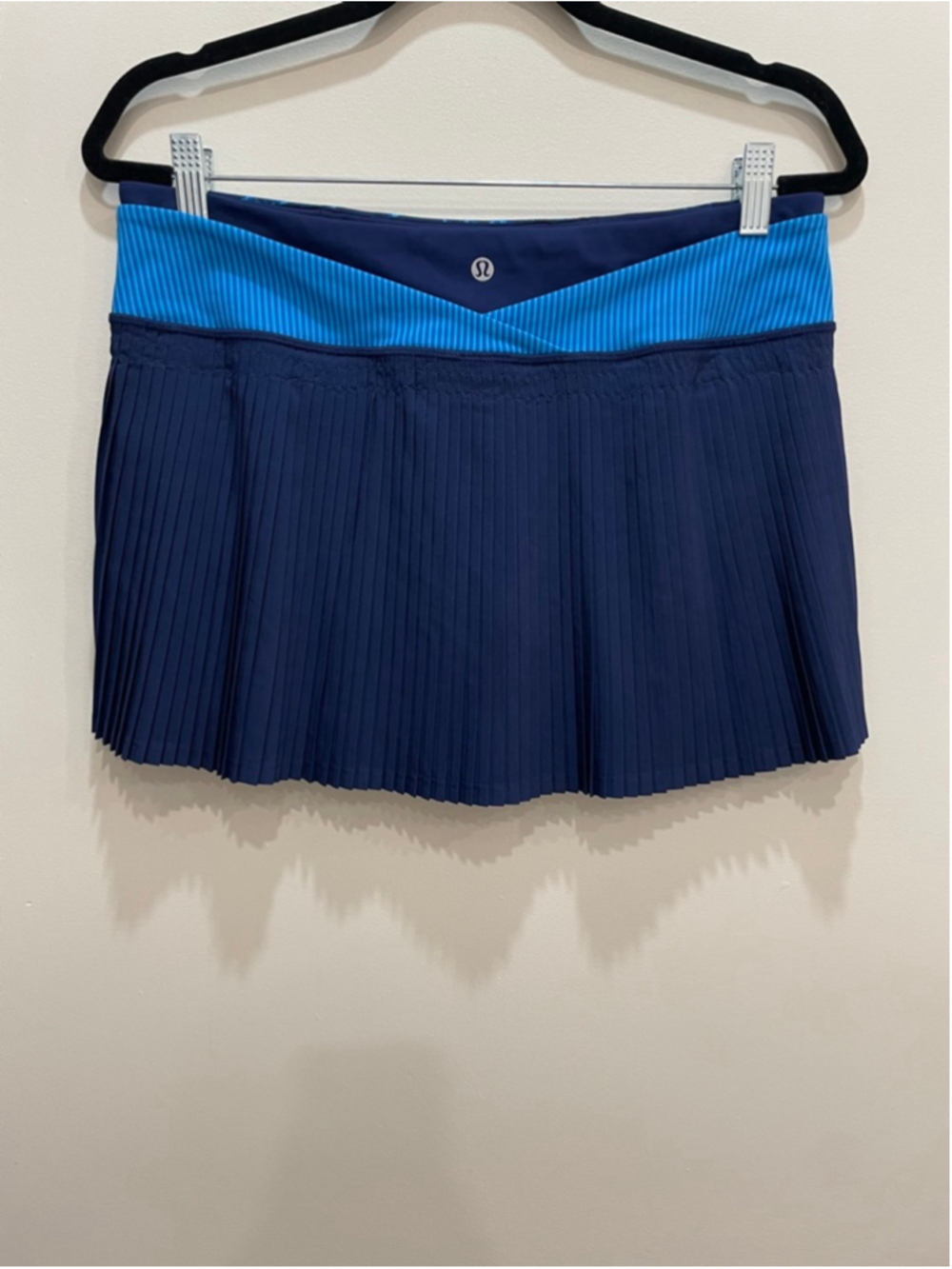 Lululemon Athletic Pleated Mini Skirt Size 8 Skort Golf Tennis Pickleball